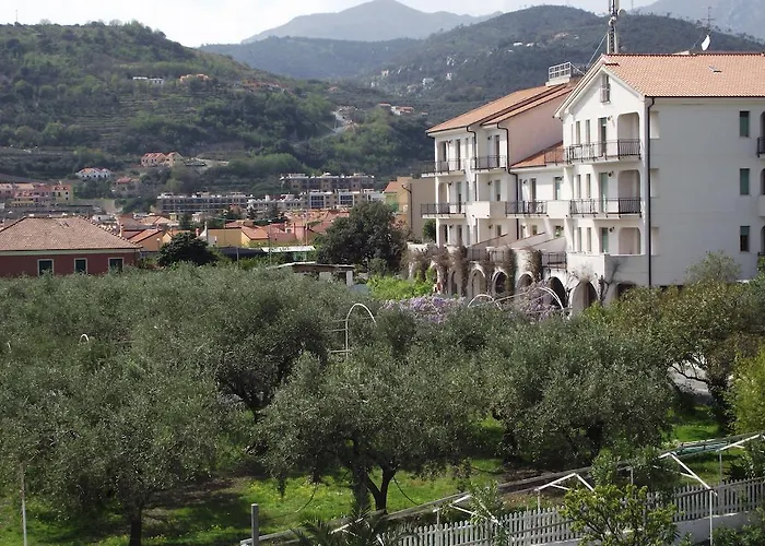 فندق Il Borgo Degli Ulivi