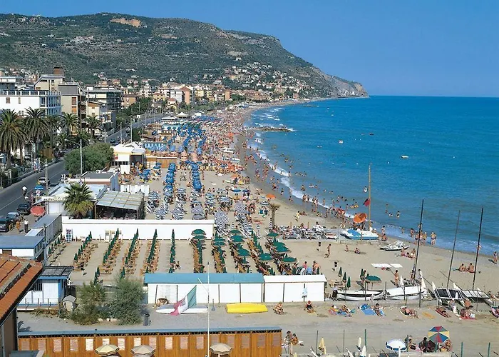 Il Borgo Degli Ulivi بيترا ليغوري
