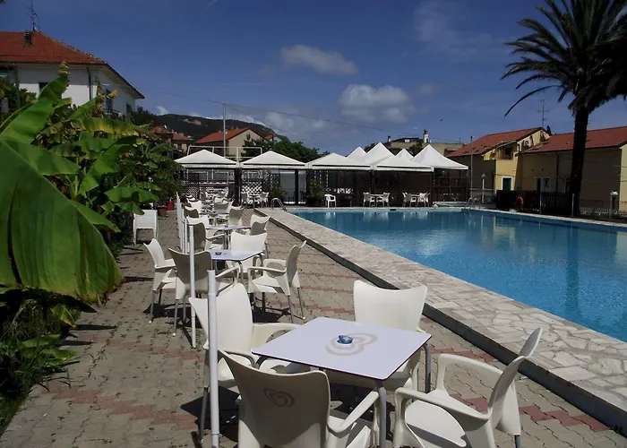 فندق Il Borgo Degli Ulivi 3*