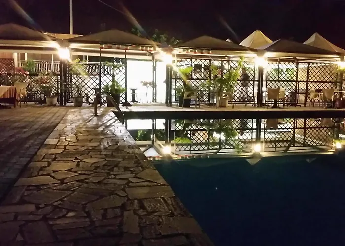 فندق Il Borgo Degli Ulivi 3*