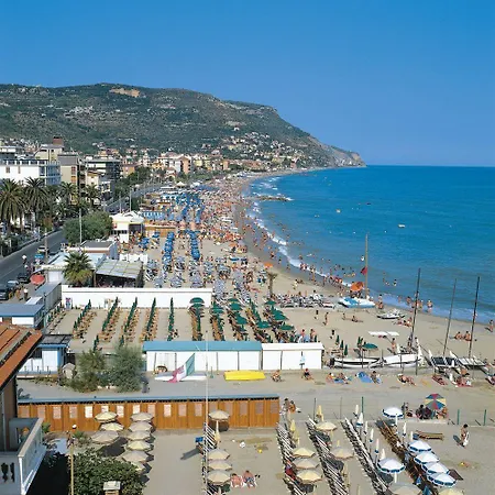 Borgo Degli Ulivi Pietra Ligure