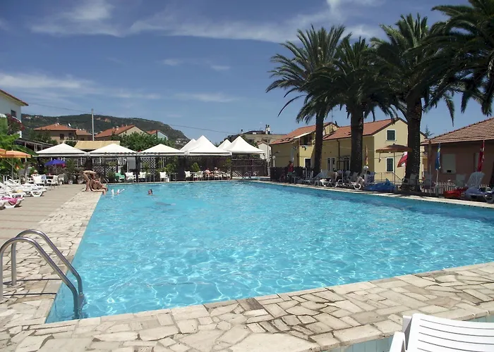 Il Borgo Degli Ulivi 3* Pietra Ligure